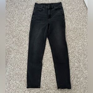 American Eagle Straight Leg Jeans
